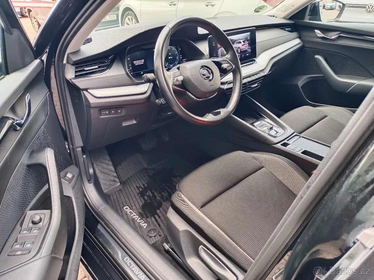 Skoda Octavia 2023 photo 5