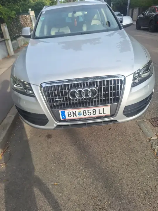 Audi Q5 2009 photo 2