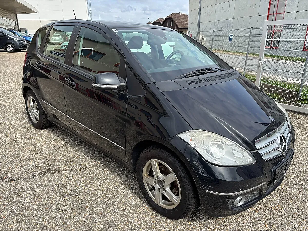 Mercedes-Benz A-Class 2009 photo 3