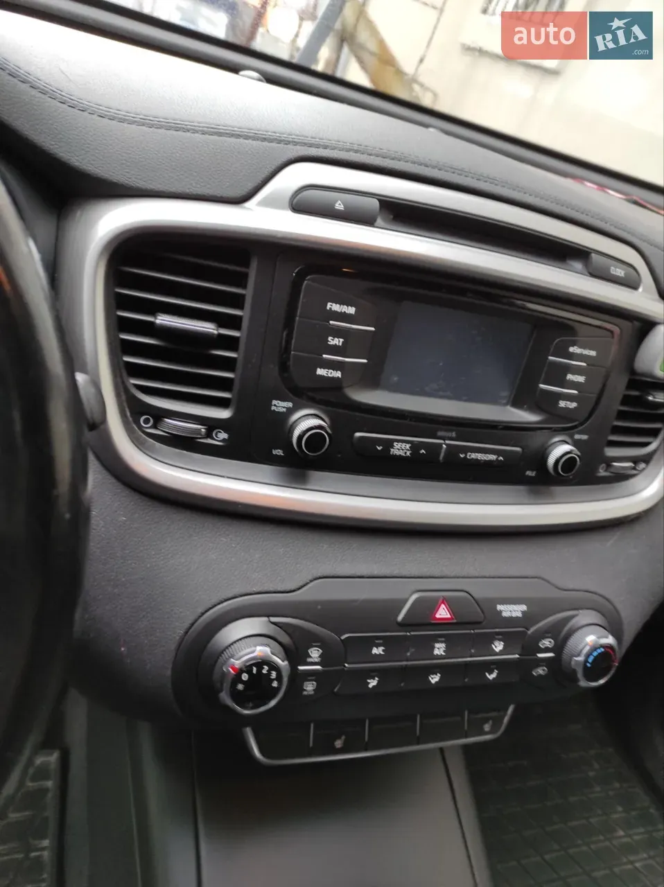Kia Sorento 2015 photo 4