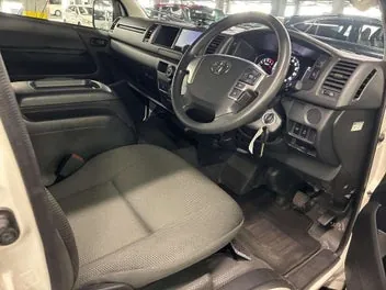 Toyota Hiace 2023 photo 4
