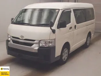 Toyota Hiace 2023 photo 2