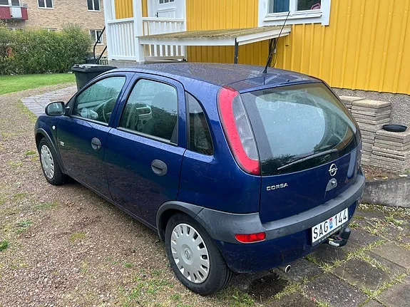 Opel Corsa 2003 photo 2