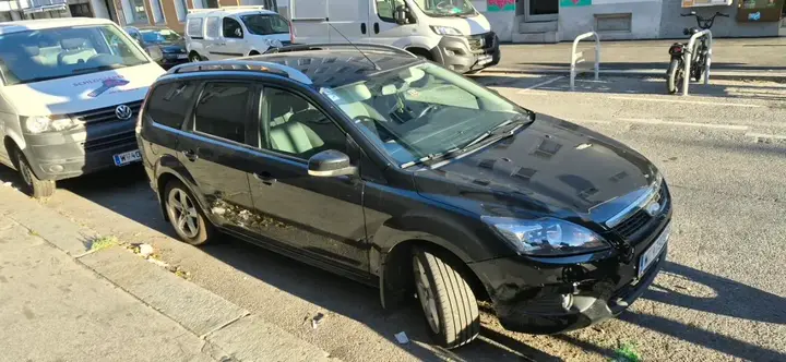 Ford Focus 2011 photo 3