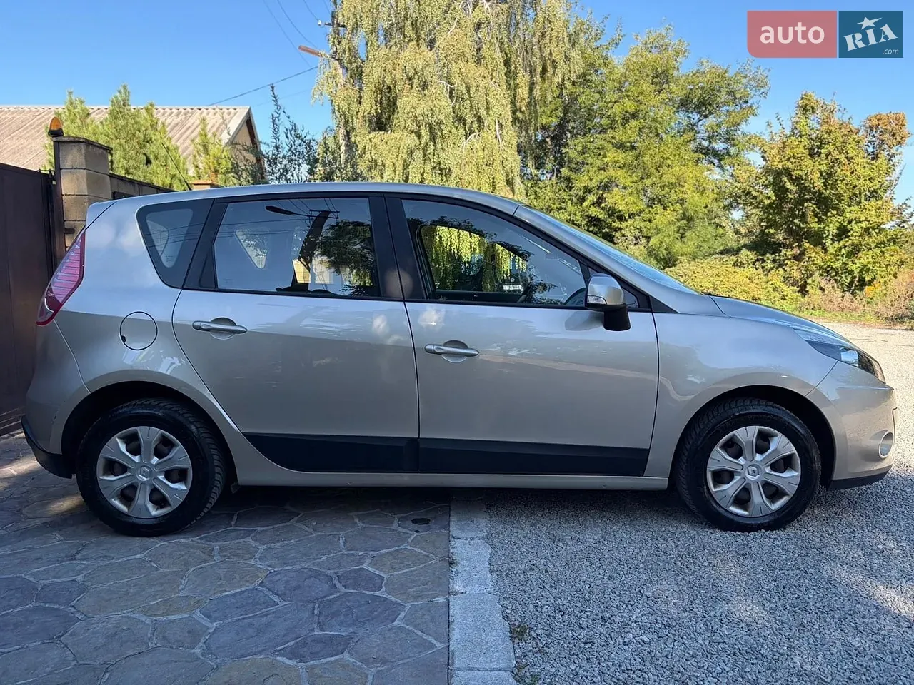 Renault Scenic 2009 photo 4