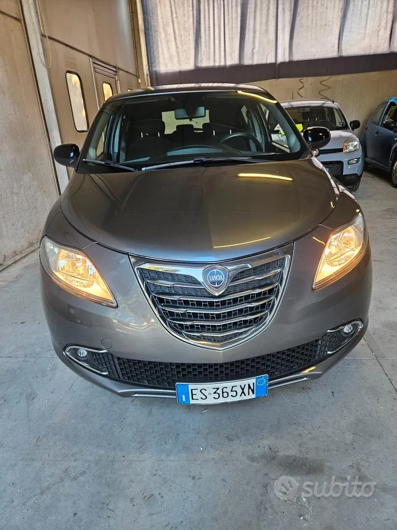 Lancia Ypsilon 2013 photo 3
