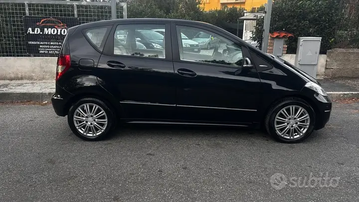 Mercedes-Benz A 180 Avantgarde 2010 photo 4