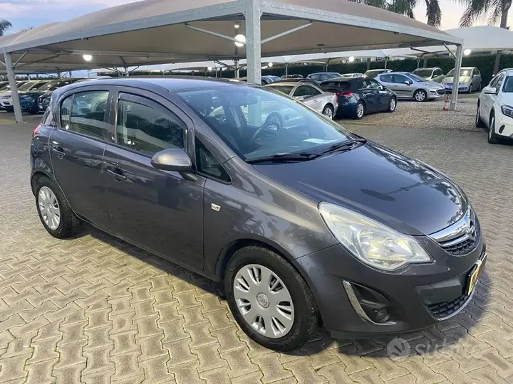Opel Corsa 2012 photo 2