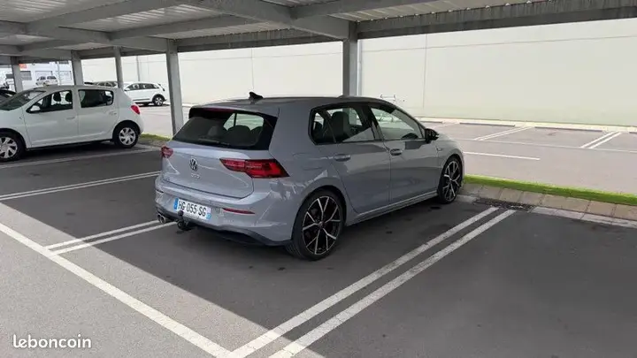 Volkswagen Golf 2021 photo 2