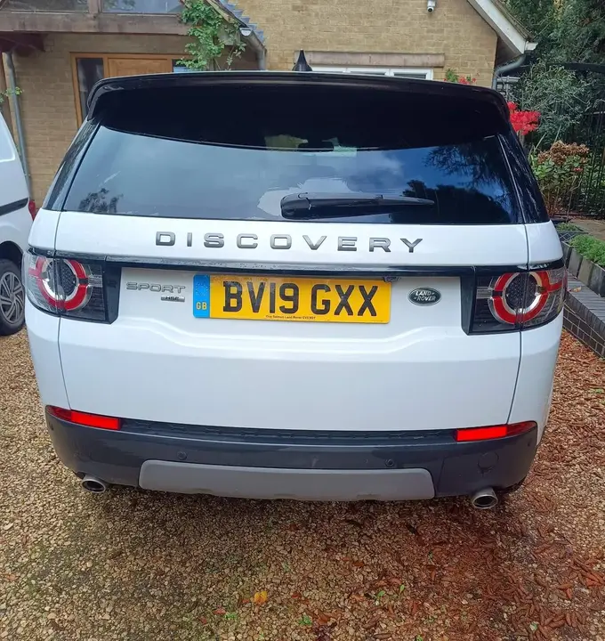 Land Rover Discovery Sport 2019 photo 2