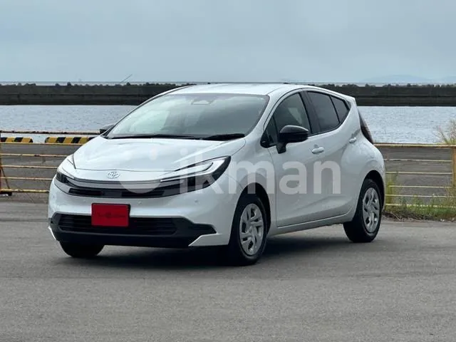 Toyota Aqua 2026 photo 2