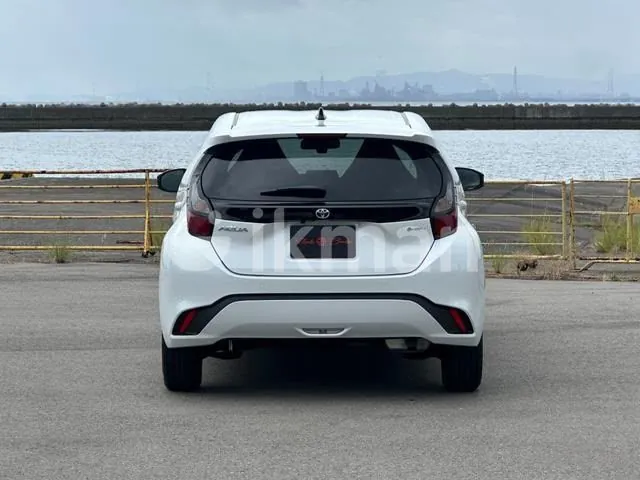 Toyota Aqua 2026 photo 3