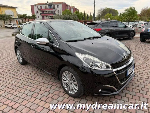 Peugeot 208 2019 photo 4
