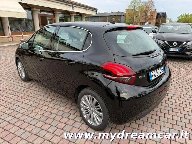Peugeot 208 2019 photo 5