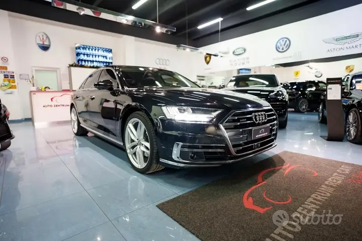 Audi A8 2017 photo 2