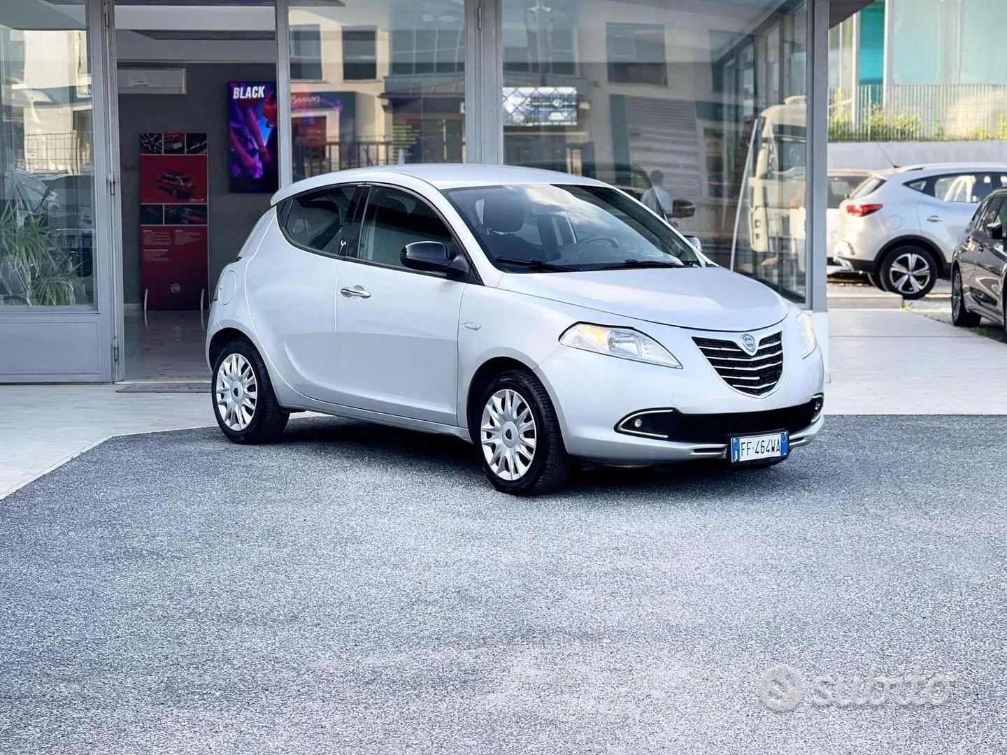 Lancia Ypsilon