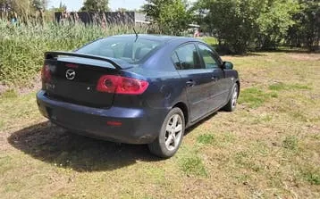 Mazda 3 2004 photo 2