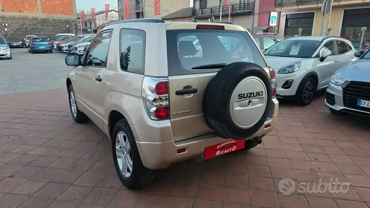 Suzuki Vitara 2005 photo 5