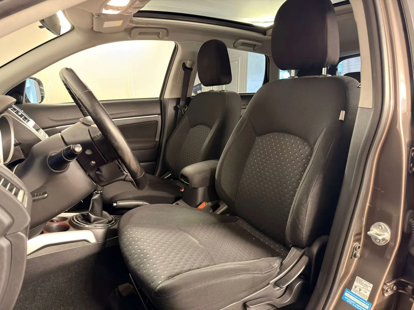 Mitsubishi Asx 2011 photo 4