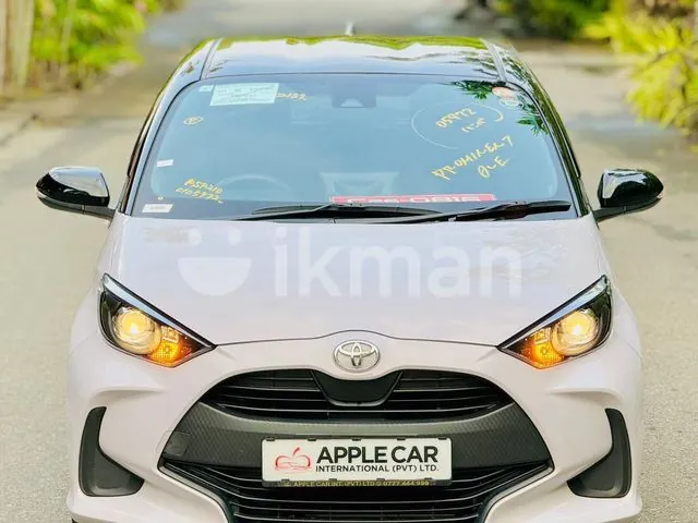 Toyota Yaris 2023 photo 2