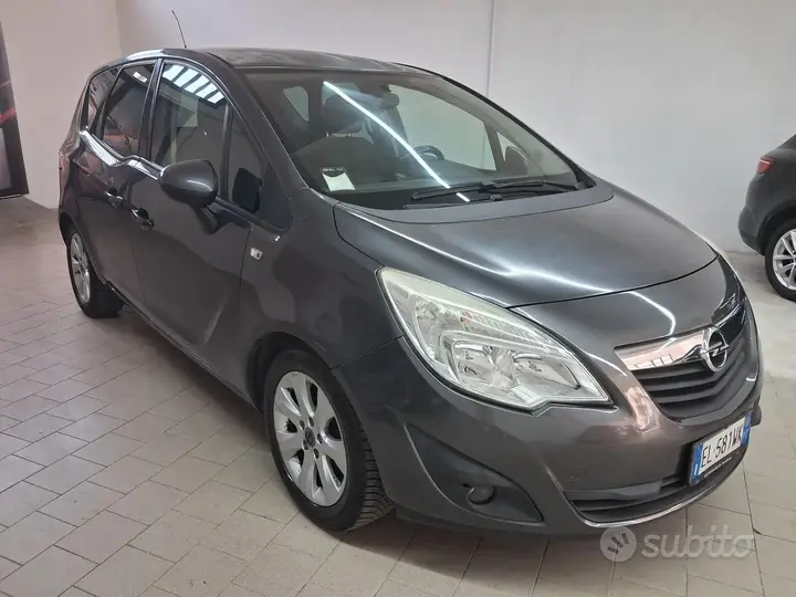 Opel Meriva 2012 photo 2