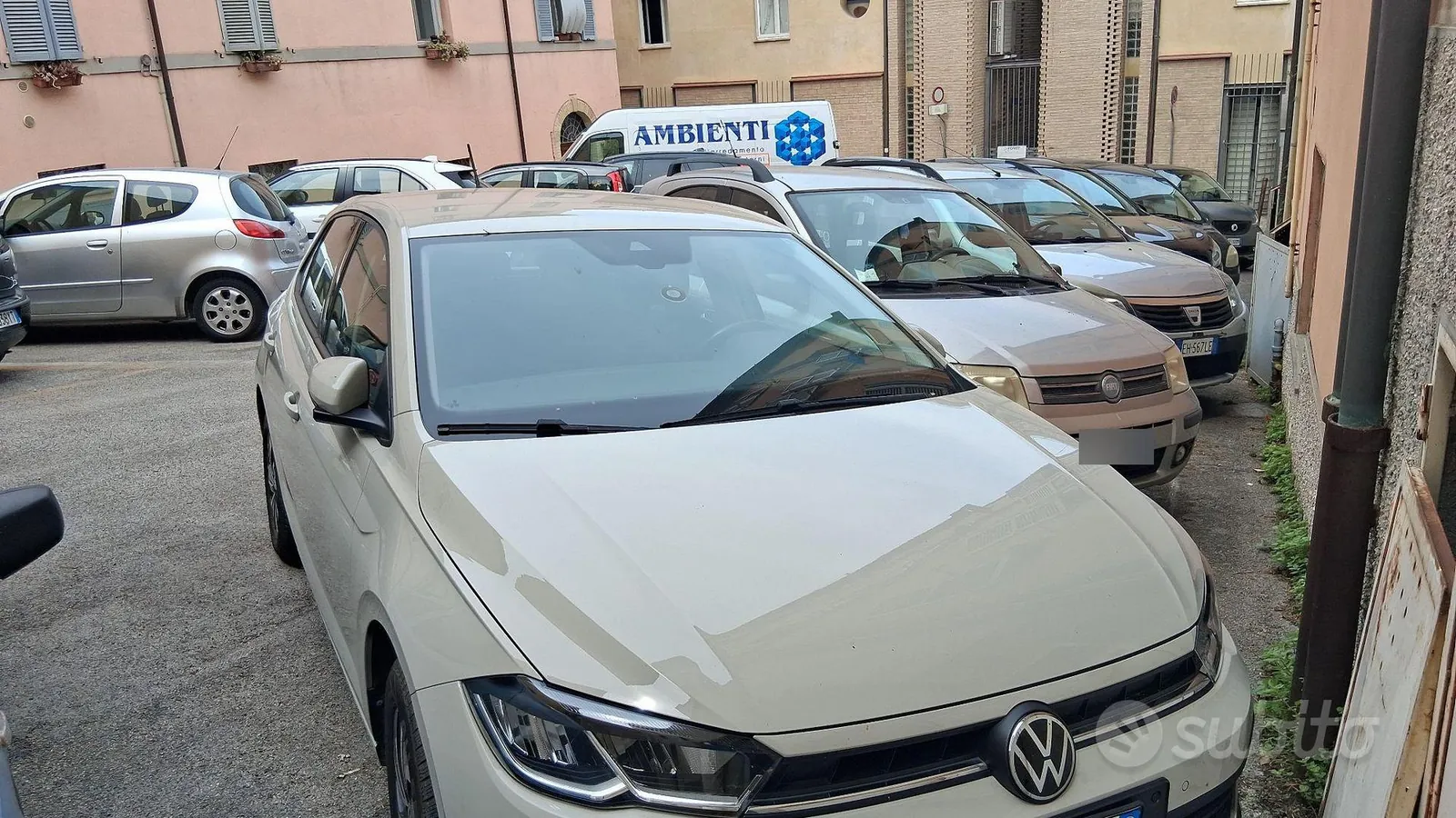 Volkswagen Polo 2023 photo 2
