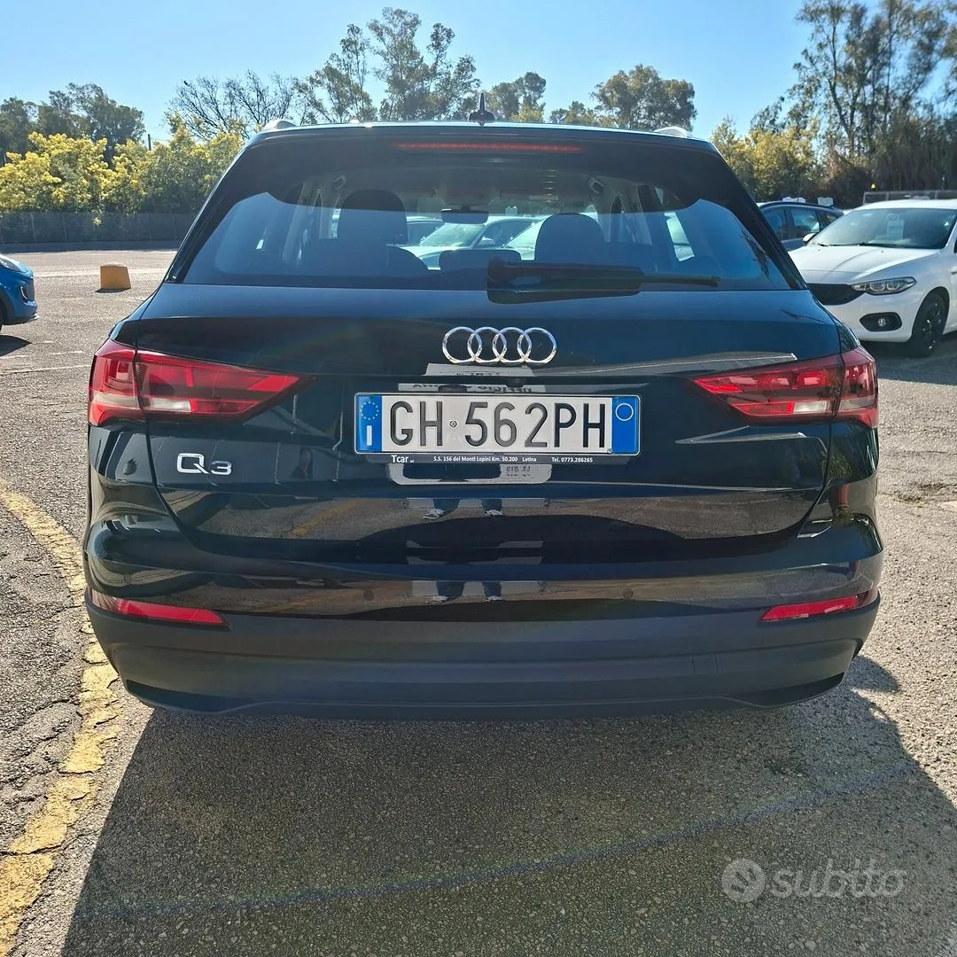 Audi Q3 2021 photo 4