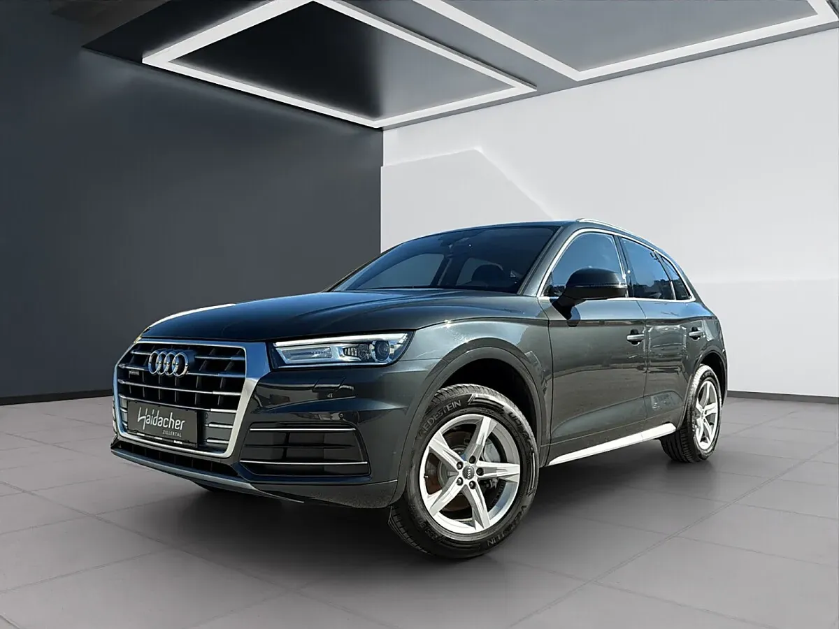 Audi Q5 2017 photo 2
