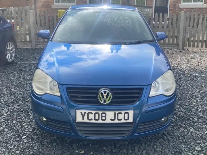 Volkswagen Polo 2008 photo 2