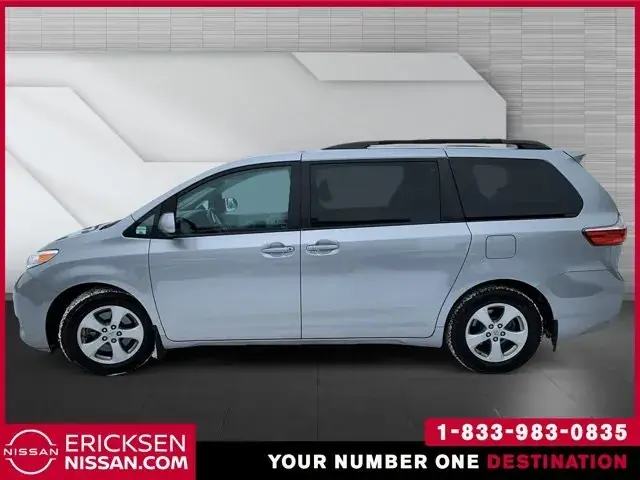 Toyota Sienna 2017 photo 5