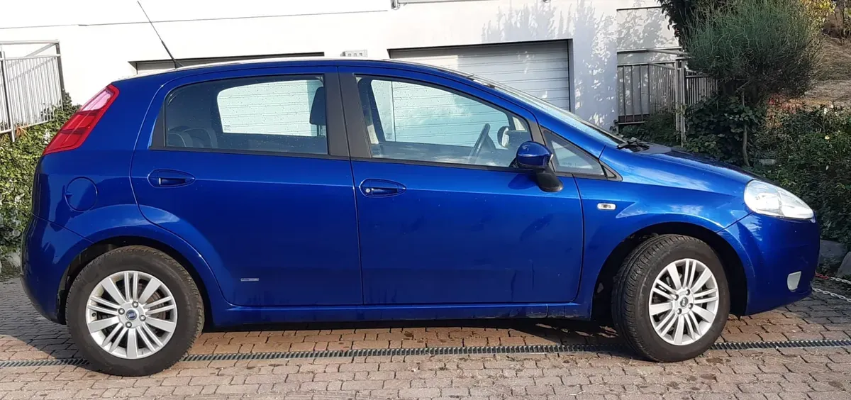 Fiat Grande Punto 2007 photo 3