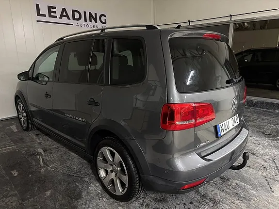 Volkswagen Crosstouran 2013 photo 2