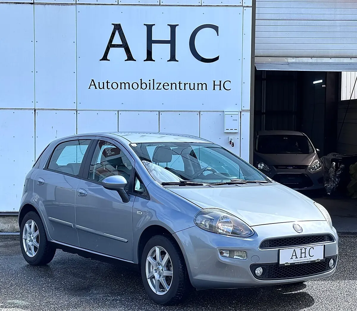 Fiat Punto 2012 photo 3