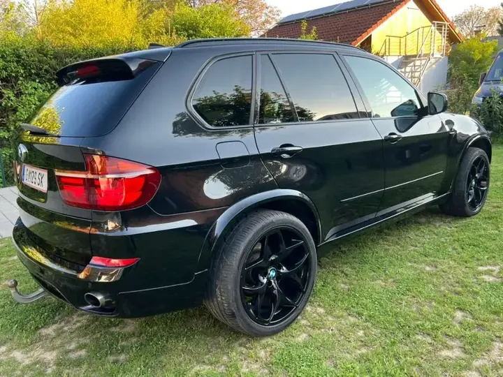 BMW X5 2012 photo 2