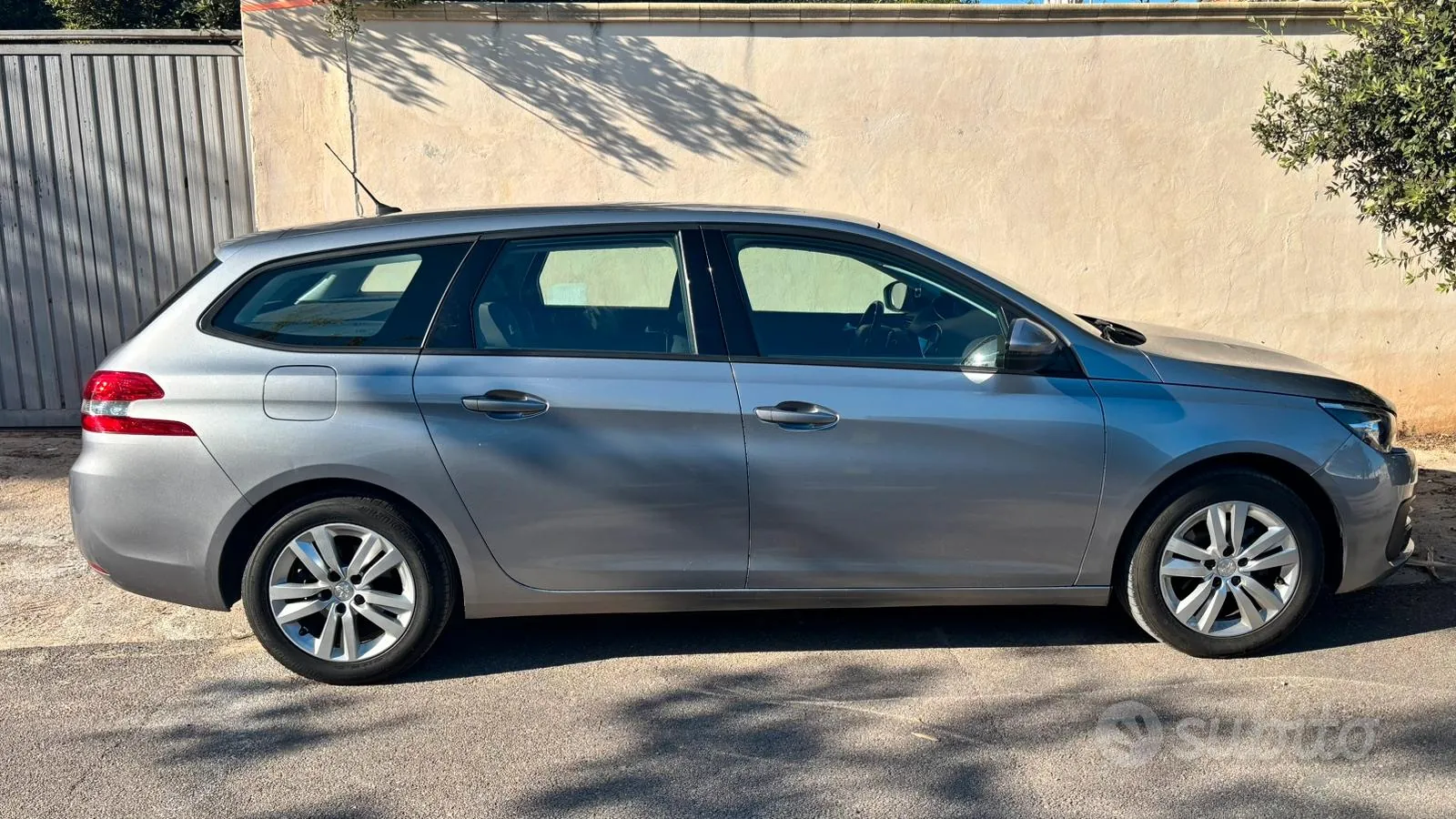 Peugeot 308 2019 photo 3