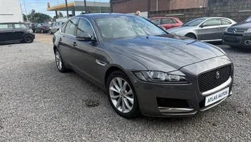 Jaguar Xf 2019 photo 3