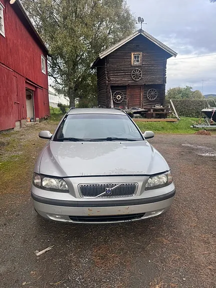 Volvo V70 2001 photo 2