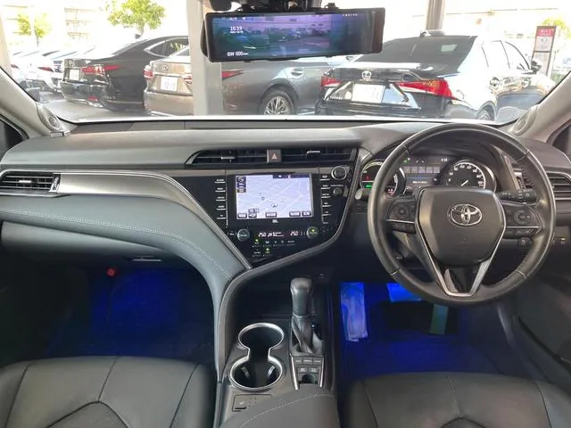 Toyota Camry 2019 photo 2