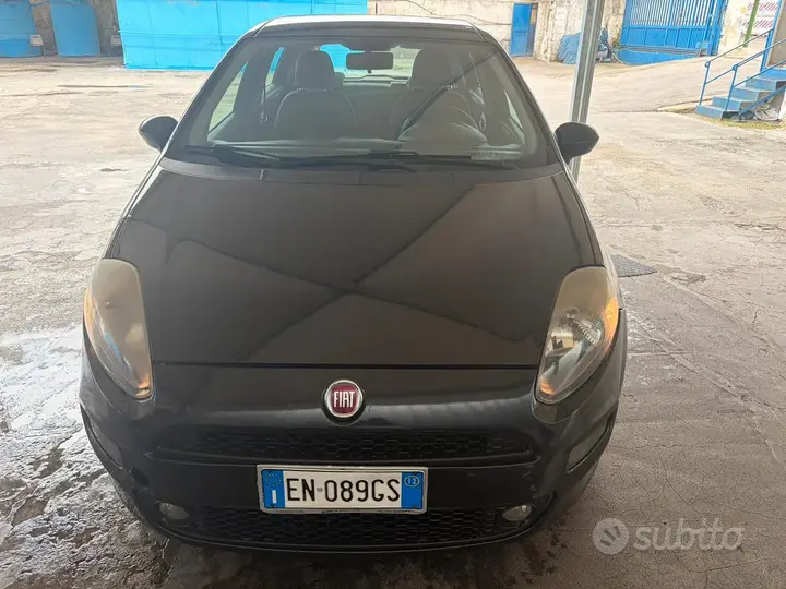 Fiat Punto 2012 photo 4