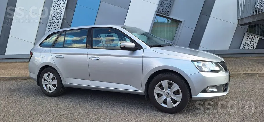 Skoda Fabia 2017 photo 2