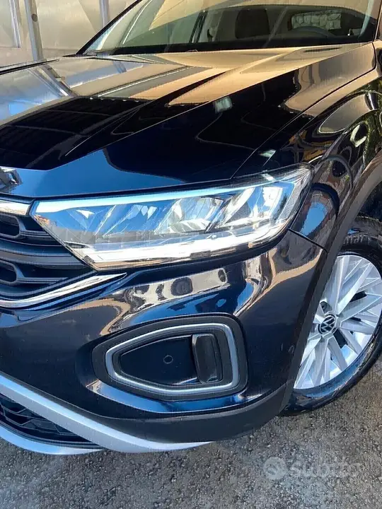 Volkswagen T-Roc 2023 photo 3