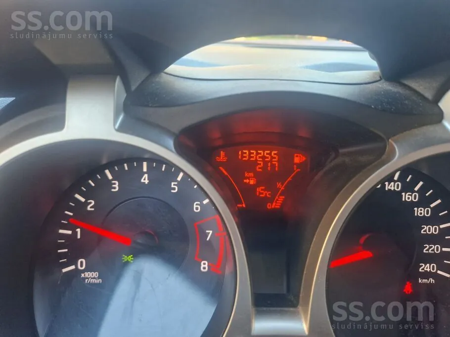 Nissan Juke 2011 photo 5