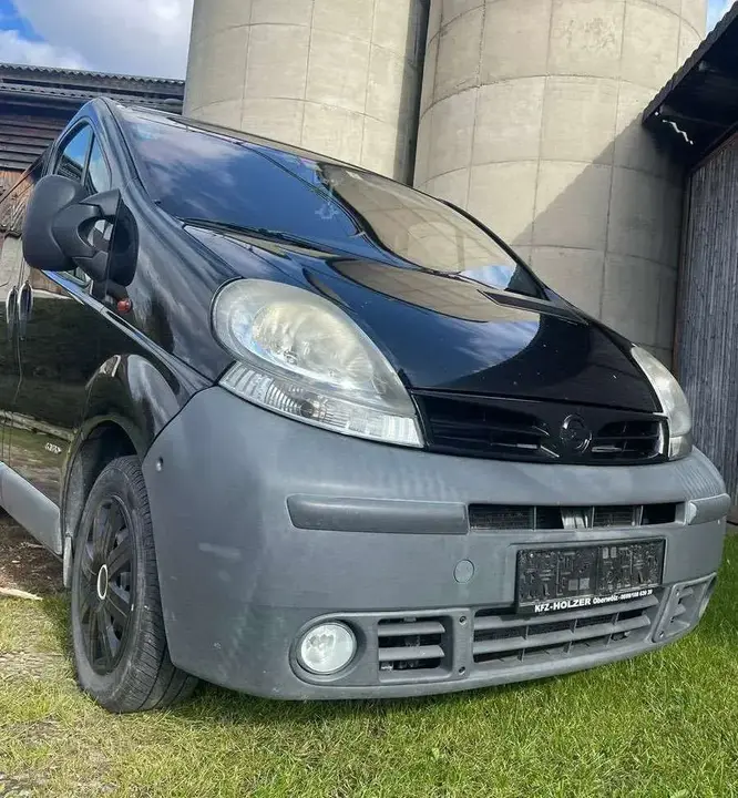 Nissan Primastar 2005 photo 3