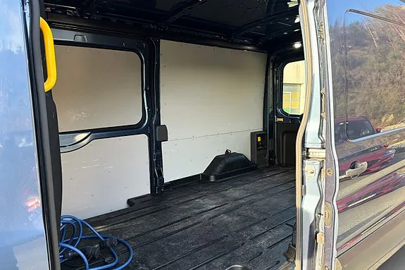 Ford Transit 2024 photo 5