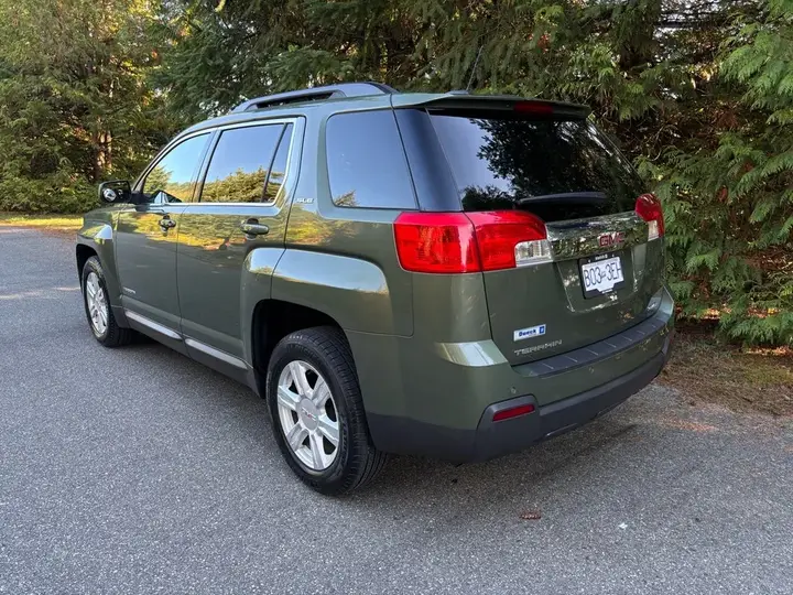 GMC Terrain 2015 photo 2