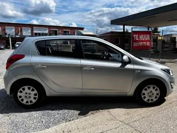 Hyundai I20 2012 photo 3