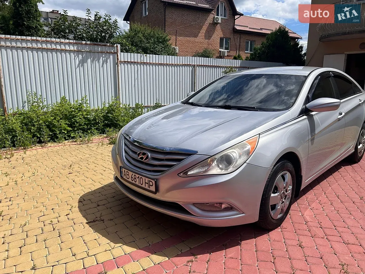 Hyundai Sonata 2012 photo 2
