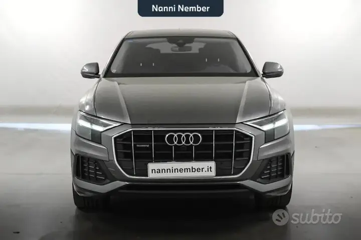 Audi Q8 2021 photo 2
