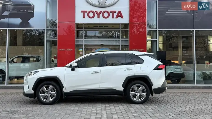 Toyota Rav4 2019 photo 3