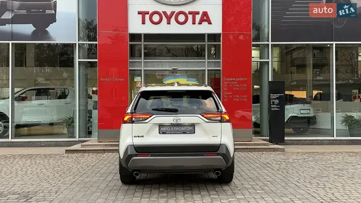 Toyota Rav4 2019 photo 4